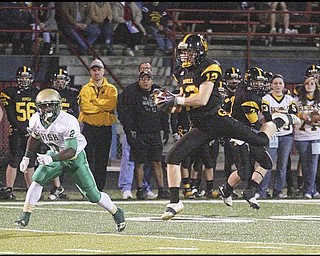 FOOTBALL - Special to The Vindicator/Nick Mays