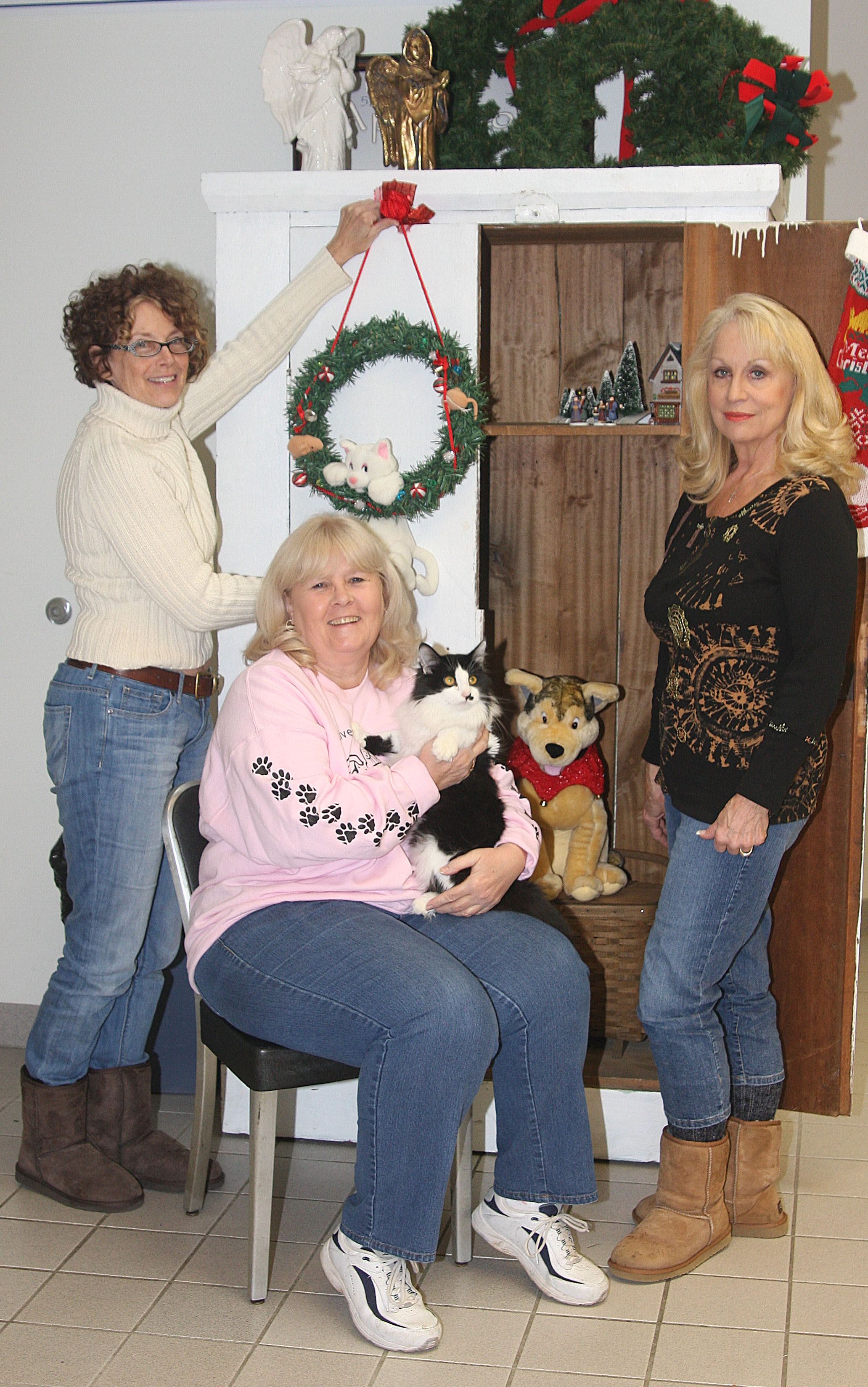 <p>Special to The Vindicator/Nick Mays</p>
<p>READY TO GO: From left, Susie Cope, Lee Kumick and Ruth Nabb are preparing for the annual Angels for Animals Antiques and Collectibles Sale on Friday, Saturday and Sunday.</p>
