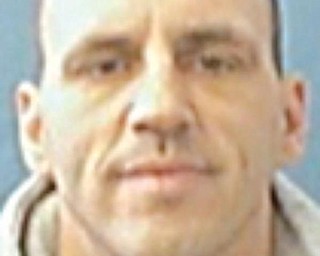 Stephen E. Hogan
ALIASES:
SEX: Male
RACE: White
Age: 40
HEIGHT: 5'10"
WEIGHT: 170 LBS
EYES: Brown
HAIR: Brown
SKINTONE:
SCARS/TATTOOS:
WARRANT ISSUED: MCSO
CHARGE: Receiving Stolen Property
Vindicator: 12/07/09
