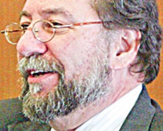 Dr. Aaron Podolefsky, president of the University of Central Missouri, speaks during a meeting at YSU Monday.