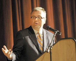 HELPING HAND: PNC Foundation donated $25,000 to the United Way’s “Success by 6” program. Garry Mrozek, regional president of National City Bank, a part of PNC, also appeared at the ceremony and said the program ties into PNC’s “Grow up Great” initiative.