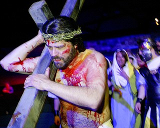 William D. Lewis|The Vindicator Jesus, portrayed by Bob Little of McDonald during Passion Play at Highway Tabernacle in Austintown.