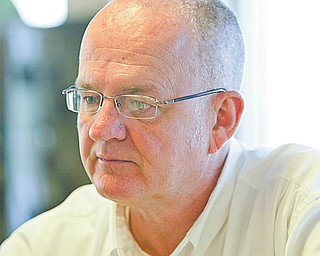 Barry Gonis of Spitzer Chevrolet in North Jackson - talks about early interest in the cobalt.-30-