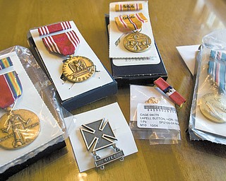 Leonelli’s medals include the Asiatic-Pacifi c Campaign Medal with three Bronze Battle Stars, signifying his participation in the Battle of New Guinea and the Battles of Layte and Luzon in the Philippines.