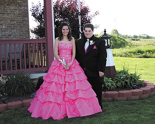 Corey Patrick of Struthers and Ashley Olekshuk of New Middletown attended Cardinal Mooney High SchoolÕs prom this year.