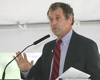 ROBERT K. YOSAY | THE VINDICATOR..Sherrod Brown.V & M and its parent company, Vallourec, will host dignitaries from federal, state, county and local government, along with partners in the business community and more than 100 employees for a groundbreaking ceremony to officially begin construction of the companyÕs new mill..The planned mill Ñ a state-of-the-art, hot-rolling, seamless pipe mill Ñ represents a $650 million investment for Vallourec and will lead to the creation of 750 construction and permanent mill jobs. -30--