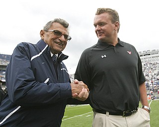 ROBERT K. YOSAY | THE VINDICATOR..YSU Eric Wolford and PSU Coach Joe Paterno share a moment before the big game.YSU LOSES 44-14 PENN STATE at BEAVER STADIUM IN HAPPY VALLEY.-30