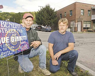 Dave Ginnetti, left, struggles with Parkinson’s disease and lung cancer. He is unable to work and has no health insurance. Jeff Jackson of Youngstown, right, is one of several friends organizing a Sept. 18 benefit for Ginnetti.