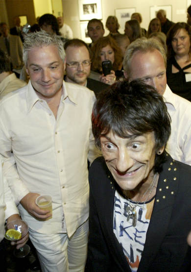 William D. Lewis The Vindicator Ronnie Wood shakes hands with visitors  at the Butler Museum of American Art Sept. 21, 2010.