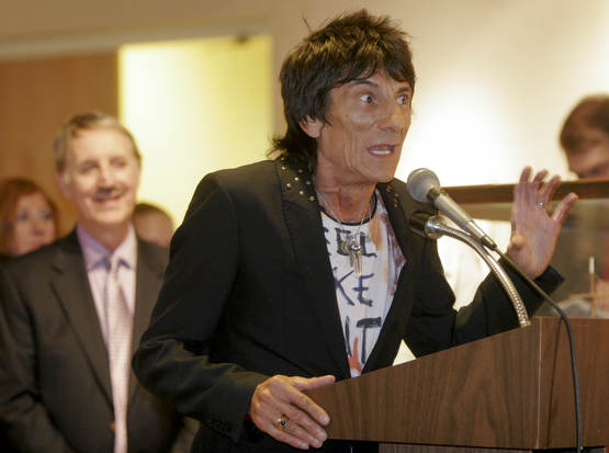 William D. Lewis The Vindicator Ronnie Woods  at the Butler Museum of American Art Sept. 21, 2010. Background is Dr Lou zona.