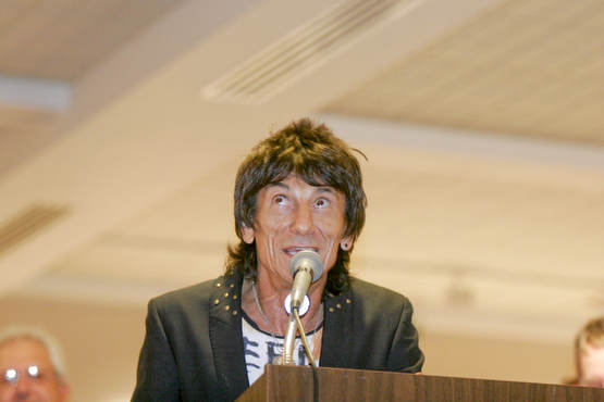 William d lewis the vindicator ronnie wood at Butler