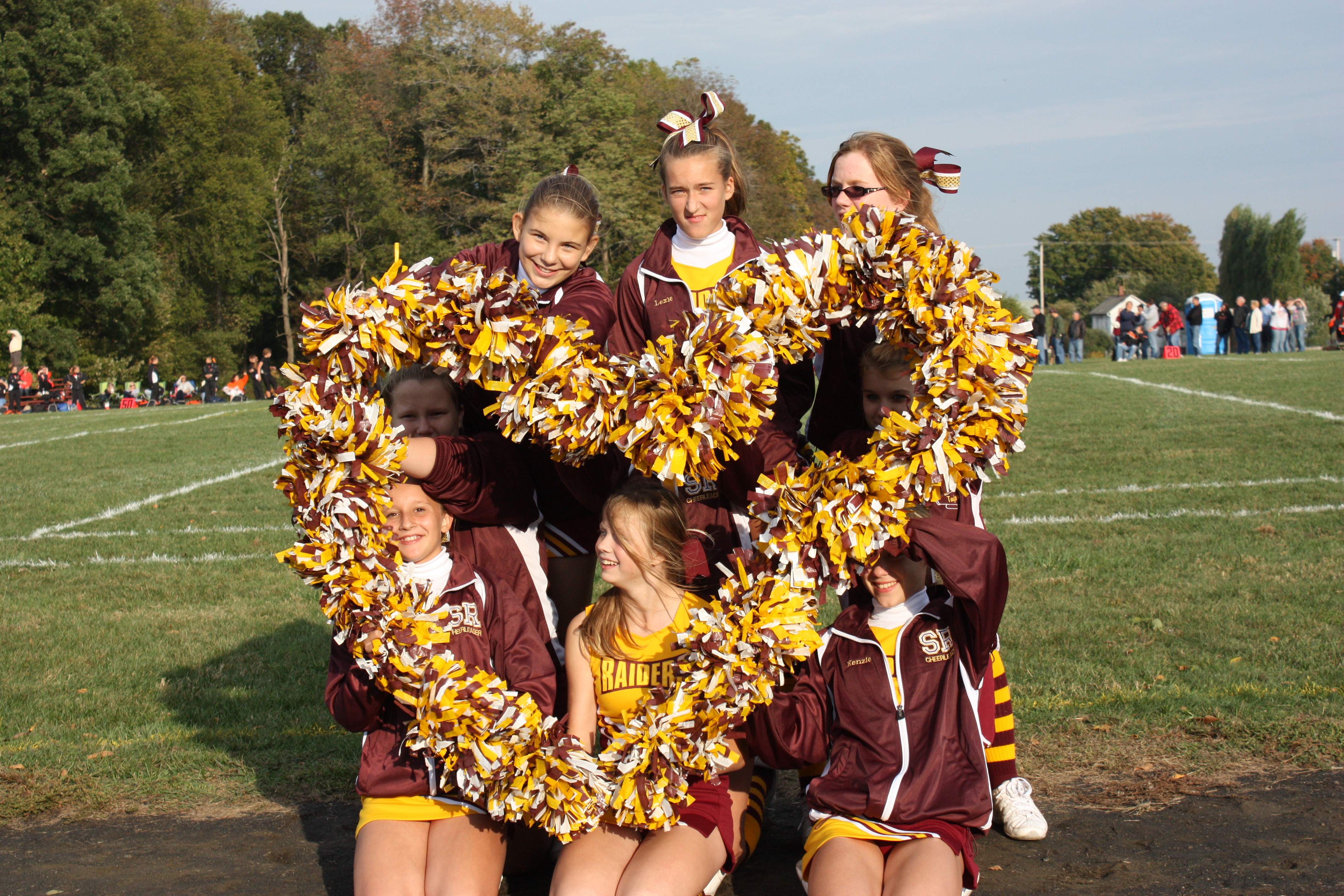 South Range Middle School Cheerleaders show love for their team