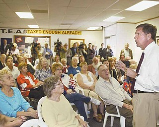 John Kasich, the Republican nominee for governor, spoke to fellow Republicans at the Mahoning County GOP headquarters in Boardman. Kasich told the crowd that “it’s a nasty time in American politics.”