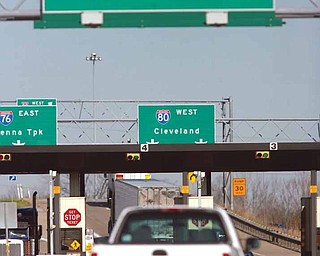 The toll booth at the Ohio Turnpike 