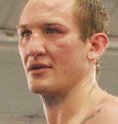 Billy Lyell wins decision over Chris Gray in Niles on Oct. 17, 2009.