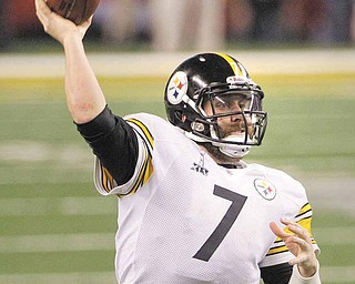 Pittsburgh Steelers' Ben Roethlisberger (7) throws during the second half of the NFL Super Bowl XLV football game against the Green Bay Packers Sunday, Feb. 6, 2011, in Arlington, Texas.