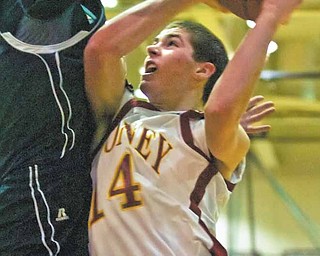 Struthers’ Jake Jacubec blocks an attempt by Mooney’s Ryan Farragher (14) during Monday’s tournament game.