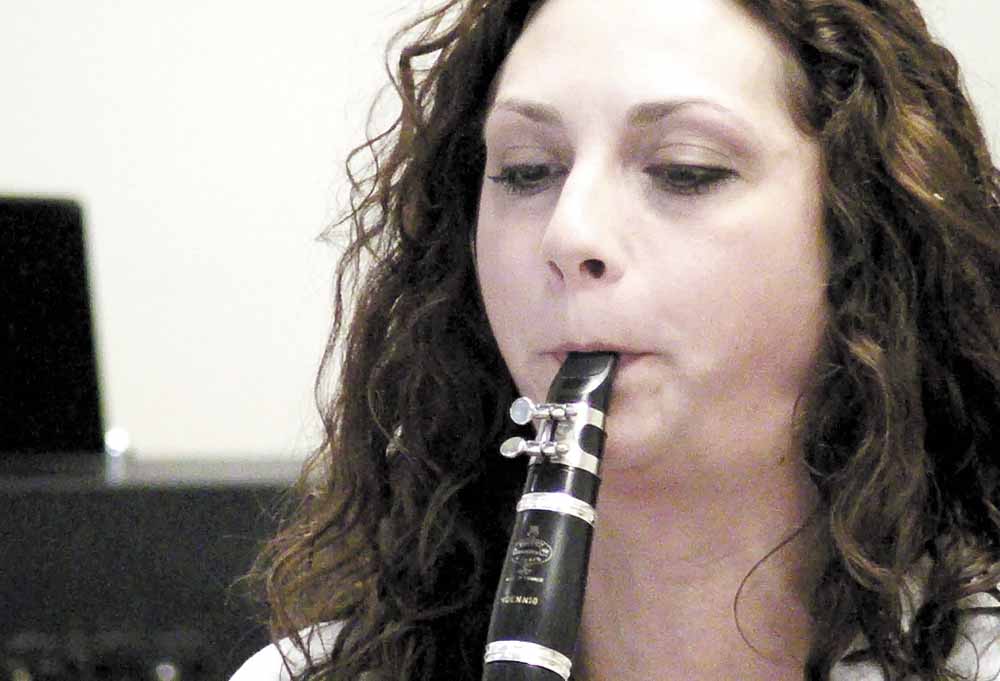 Lisa Angelilli plays clarinet with the Dixie Dandies.