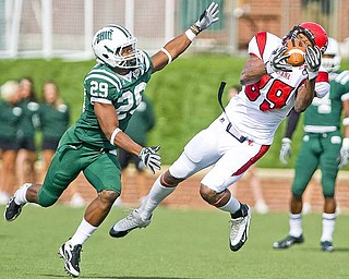 Ohio safety Donovan Fletcher (29), a Liberty High graduate, tries to break up a pass intended for Louisiana- 
Lafayette tight end Ladarius Green during a game last season.