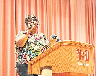 T-Luv from JAMZ 101.9 moderates the expo, which the radio station sponsored., in conjunction with YSU’s Diversity Department.