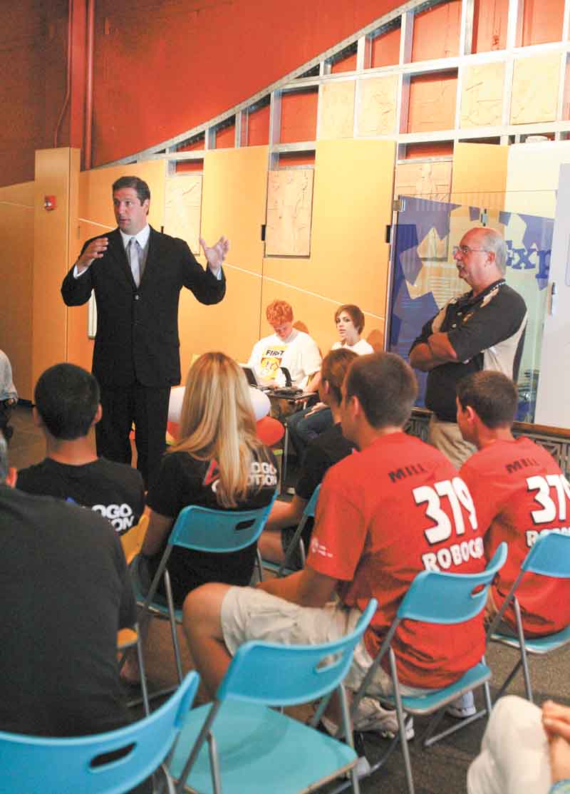 U.S. Rep. Tim Ryan of Niles, D-17th, talked about a bill to increase federal funding for programs such as robotics. Ryan discussed the proposal Tuesday with area robotics coaches and students at Oh Wow! The Roger and Gloria Jones Children’s Center for Science & Technology in downtown Youngstown.