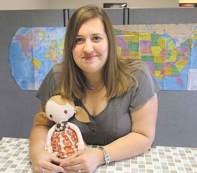 ROBERT K. YOSAY | THE VINDICATOR..The world at her dolls fingertips - .Sarah Faix and play with dolls as Sarah has used the internet / facepage/ to sell her dolls ...-30-