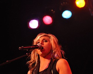 Sarah Turner performs at Gossip in Austintown on August 12, 2011.