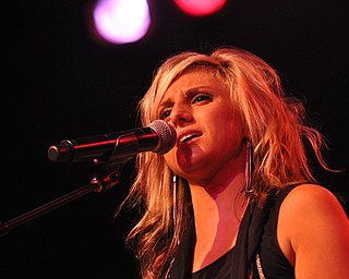 Sarah Turner performs at Gossip in Austintown on August 12, 2011.