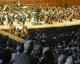 William D. Lewis the Vindicator David Higgs plays the restored organ at Stambaugh Auditorium 9-18-11. Conducting Youngstown Sympnony is Randall Craig Fleischer.