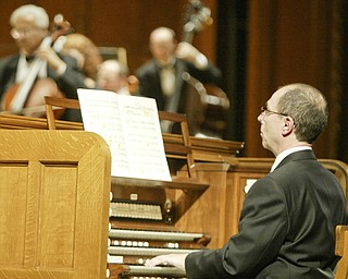 William d Lewis the Vindicator David Higgs plays the restored organ at Stambaugh Auditorium 9-18-11. with the Youngstown Sympnony Orchestra.