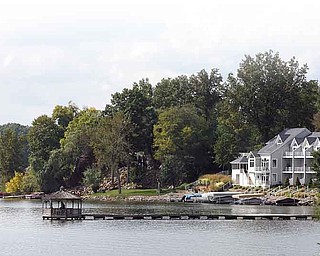 JESSICA M. KANALAS | THE VINDICATOR ..--example of lake front property...-30
