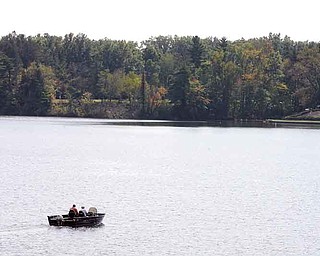 JESSICA M. KANALAS | THE VINDICATOR ..---boat on the lake .. ...-30