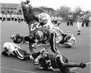 01/17/91 - Doug Oster.YSU VS Villanova - First down. Leo Hawkins is upended on his way to a first down and goal he was very close to a TD and scored soon after this play.