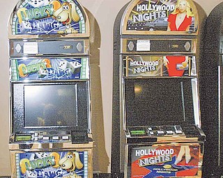 A sweepstakes machines sits idle at Silver Star Internet café while its owner Bill Pilorusso resolves a dispute with Hubbard Township over regulation of Internet cafés.