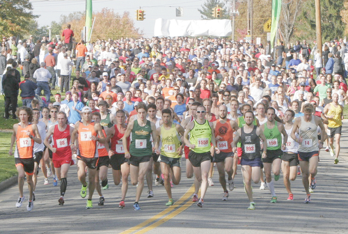 William D. Lewis|The Vindicator Start of Peace Race Sunday on Kirk Rd.