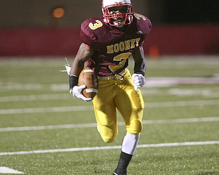 ROBERT K. YOSAY | THE VINDICATOR --..Cardinal Mooney Cardinals vs Canal Fulton Northwest Indians at Stambaugh Stadium in the Regional Quarterfinals .--30-..(AP Photo/The Vindicator, Robert K. Yosay)