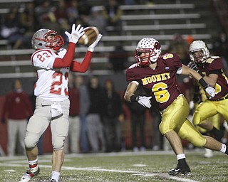 ROBERT K. YOSAY | THE VINDICATOR --..Cardinal Mooney Cardinals vs Canal Fulton Northwest Indians at Stambaugh Stadium in the Regional Quarterfinals .--30-..(AP Photo/The Vindicator, Robert K. Yosay)