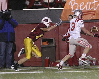 ROBERT K. YOSAY | THE VINDICATOR --..Cardinal Mooney Cardinals vs Canal Fulton Northwest Indians at Stambaugh Stadium in the Regional Quarterfinals .--30-..(AP Photo/The Vindicator, Robert K. Yosay)