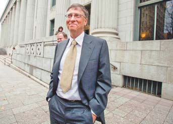 Microsoft co-founder and chairman Bill Gates leaves the Frank E. Moss federal courthouse in Salt Lake City on Monday after testifying in a $1 billion antitrust lawsuit brought by Novell Inc.