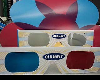 Old Navy shoppers can seach for hidden clues inside the store and win
prizes using these 3d glasses.