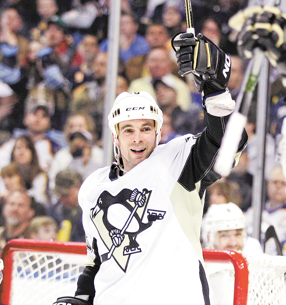 Unlike other stops in Steve Sullivan’s 17-year career, big things are expected from the Pittburgh Penguins hockey club, and the expectation going into every postseason is clear: to win the Stanley Cup.