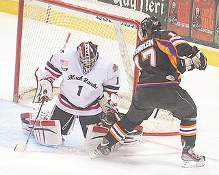 JT Stengien (17), the Youngstown Phantoms’ leading scorer, and his teammates are ready for the biggest
game in the franchise’s three USHL seasons when they face the Cedar Rapids RoughRiders in Game 1 of the
USHL Clark Cup Eastern Conference playoff s tonight at the Covelli Centre. The two teams have played four
times this season, with the Phantoms winning three.