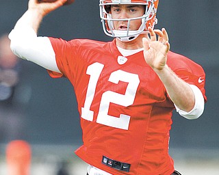 Cleveland Browns quarterback Colt McCoy passes during practice at the team’s headquarters in Berea, Ohio, on
Tuesday.
