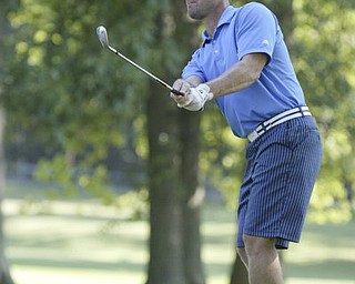 William d Lewis the vindicator  Jeff Wilkins , former NFL and YSU kicker lines up a shot Friday at Mill Creek.