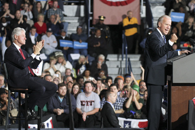 William d Lewis the vindicator   BillClinton and Joe Biden rally 102912 at Covelli.