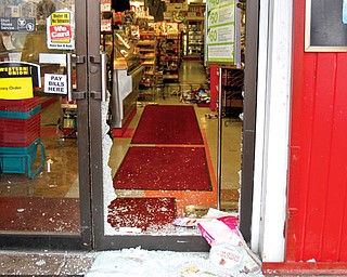 Youngstown police are investigating a shootout at the Lansdowne Red & White Super Market on the city’s East Side.