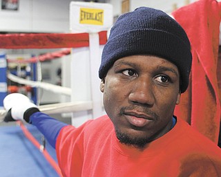 Boxer Dannie Williams works out at Southside Boxing Club in preparation for his NABF lightweight fight against John Molina on Friday at the Indian School in Santa Fe, N.M. Williams, a St. Louis native, is looking to rebound after his loss to Hank Lundy last March.