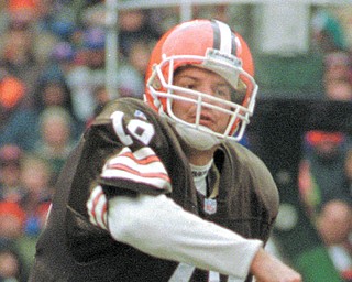 Cleveland Browns quarterback Bernie Kosar fires a pass against the Denver Broncos. On Thursday, Kosar revealed publicly for the first time that he suffered for years with headaches, insomnia and slurred speech as the result of years of punishing hits in the NFL. The Boardman native revealed that he has found some relief with a doctor he feels can help hundreds of ex-players dealing with the effects of playing pro ball.