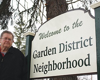 Jerry O’Hara is president of the Garden District Neighborhood Association, which was formed in 2011. Its 80 members tend to the lower West Side neighborhood, which stretches from Fellows Riverside Gardens to Belle Vista Avenue. From there, it extends south to McCollum Road.