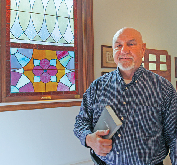 Pastor Jay Eastman serves as a chaplain with Hospice of the Valley, Humility of Mary Health Partners. He also is
pastor of Canfield Christian Church and a chaplain with the Canfield Police Department.